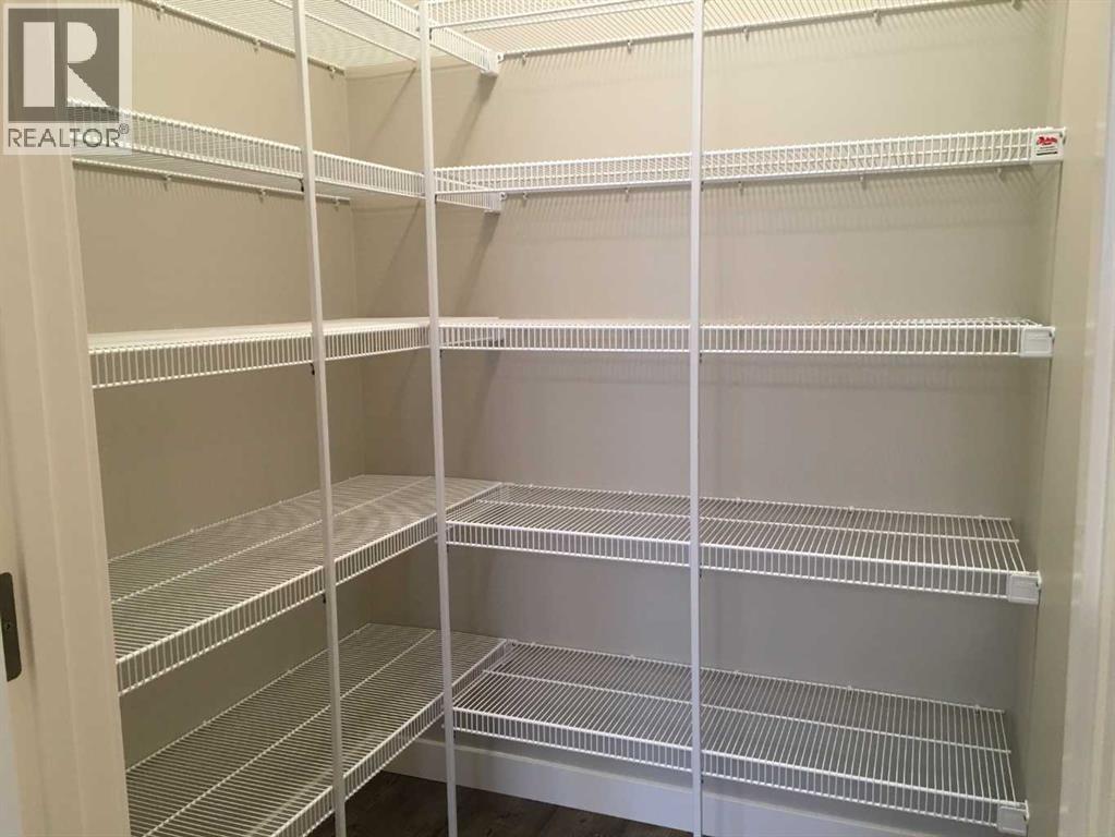 61 Maclean Close, Blackfalds, Alberta  T4M 0H4 - Photo 5 - A2257205