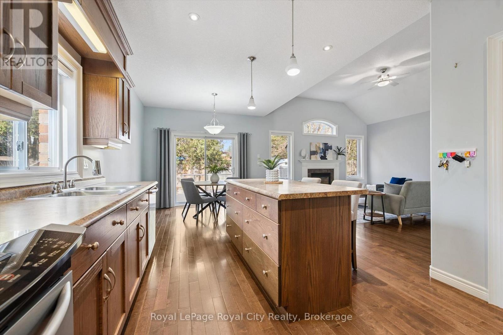 60 Eastview Road, Guelph, Ontario  N1E 1Z6 - Photo 14 - X12575400