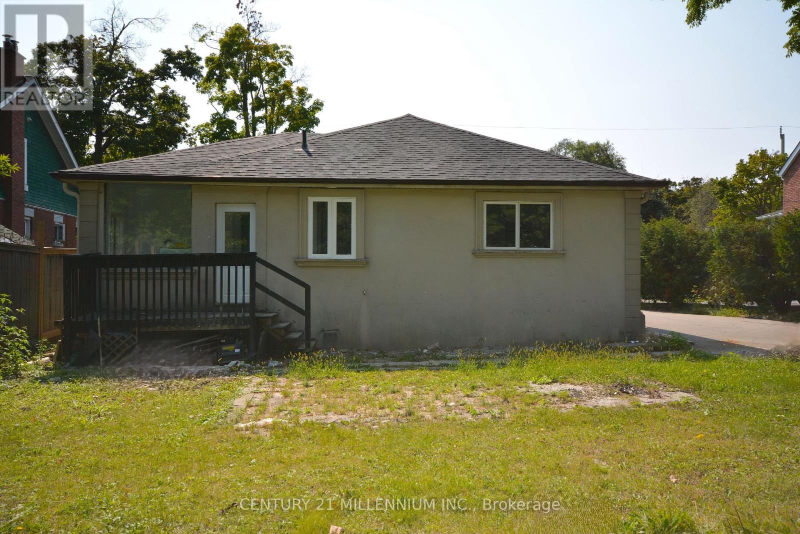 8 West Street W, Brampton (Downtown Brampton), Ontario  L6X 1V7 - Photo 15 - W12575114