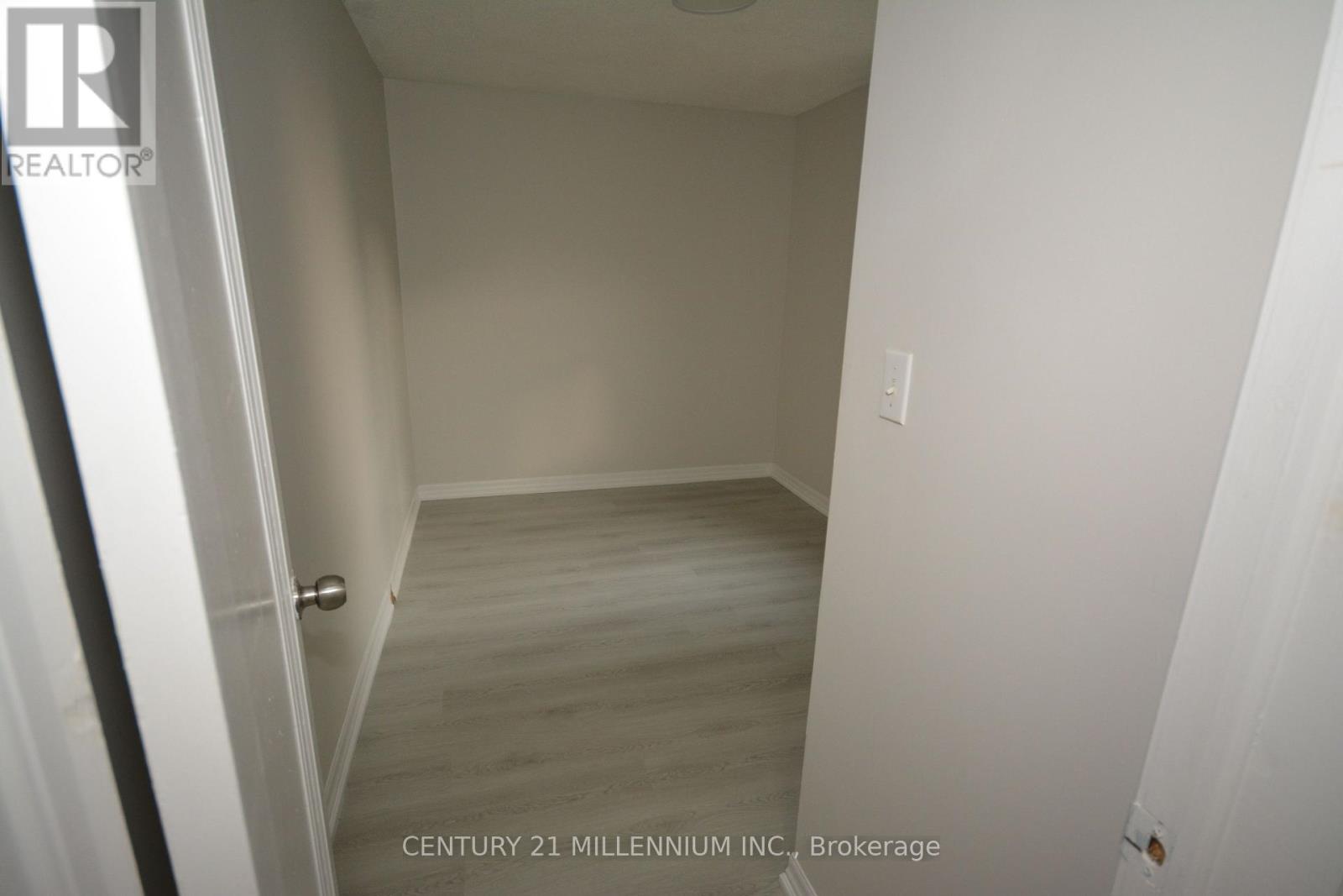 8 West Street W, Brampton (Downtown Brampton), Ontario  L6X 1V7 - Photo 16 - W12575114