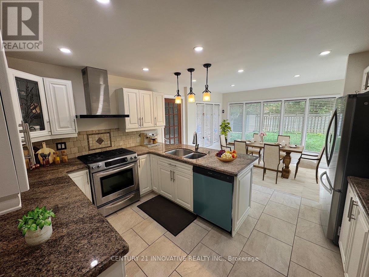 23 Linden Crescent, Brampton, Ontario  L6S 4A1 - Photo 7 - W12575142