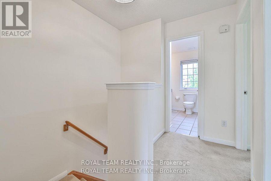 2439 Hollybrook Drive, Oakville, Ontario  L6M 4S8 - Photo 15 - W12575152