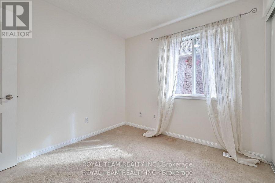 2439 Hollybrook Drive, Oakville, Ontario  L6M 4S8 - Photo 22 - W12575152