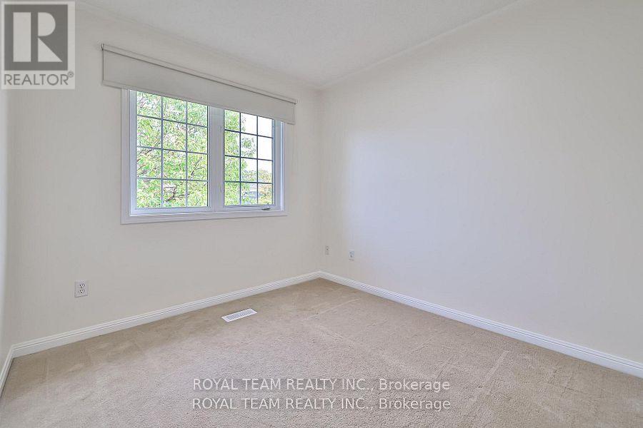 2439 Hollybrook Drive, Oakville, Ontario  L6M 4S8 - Photo 24 - W12575152