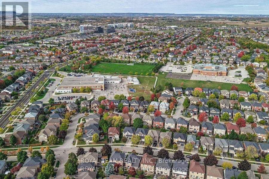 2439 Hollybrook Drive, Oakville, Ontario  L6M 4S8 - Photo 49 - W12575152