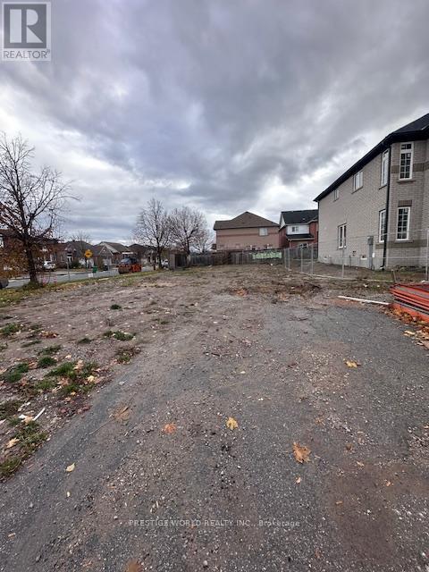 280 Van Kirk Drive, Brampton, Ontario  L7A 1M3 - Photo 3 - W12575166