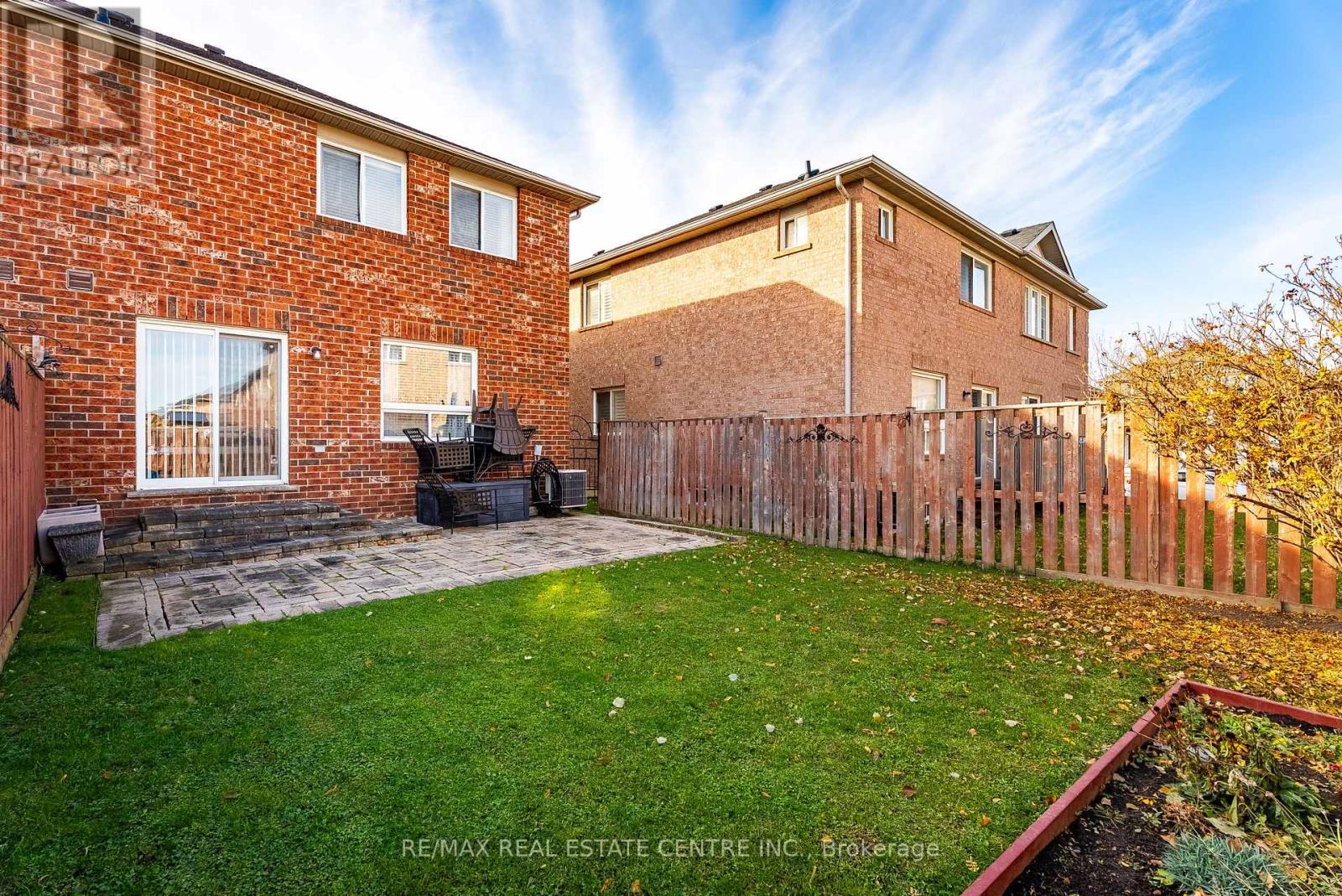 43 Lockheed Crescent, Brampton, Ontario  L7A 3G3 - Photo 49 - W12575176