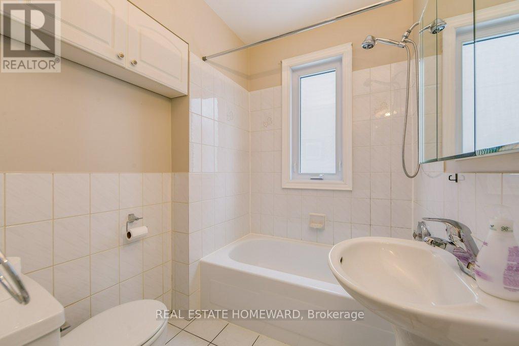 87 Ashbourne Drive, Toronto, Ontario  M9B 4H6 - Photo 17 - W12575184