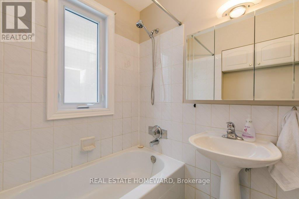 87 Ashbourne Drive, Toronto, Ontario  M9B 4H6 - Photo 18 - W12575184