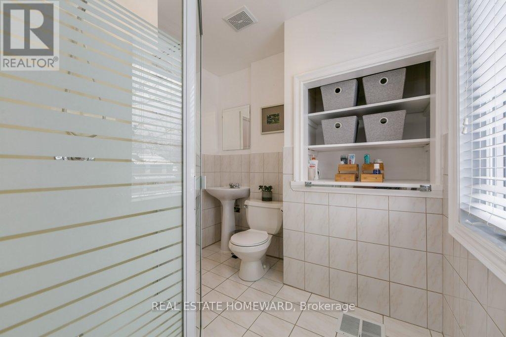 87 Ashbourne Drive, Toronto, Ontario  M9B 4H6 - Photo 23 - W12575184