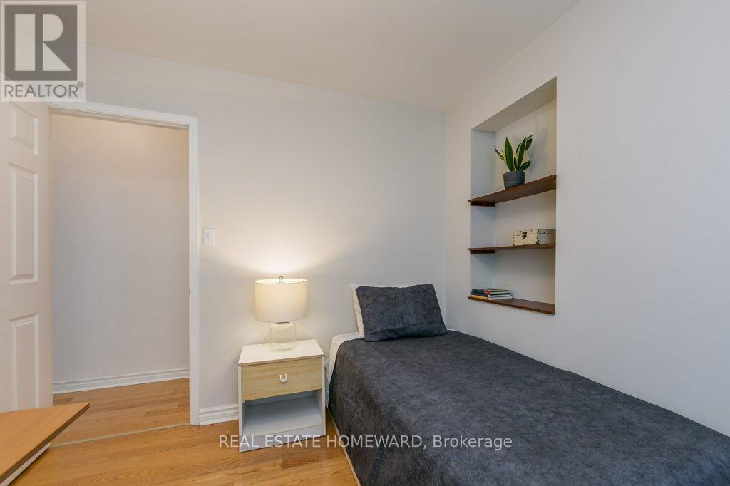 87 Ashbourne Drive, Toronto, Ontario  M9B 4H6 - Photo 25 - W12575184