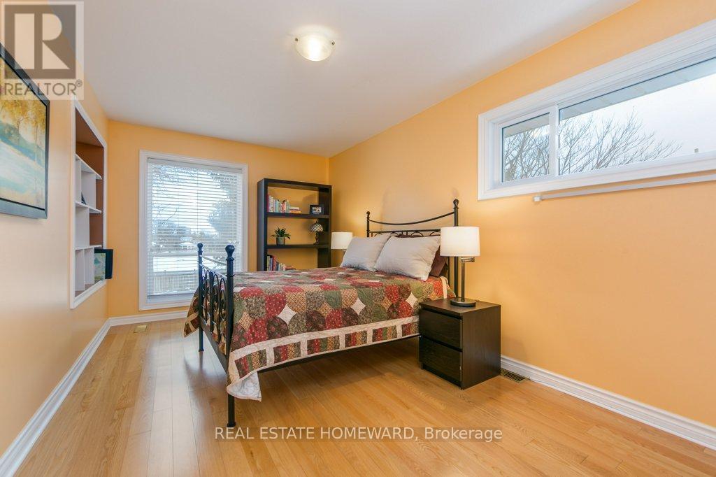 87 Ashbourne Drive, Toronto, Ontario  M9B 4H6 - Photo 28 - W12575184