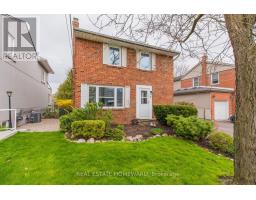 87 ASHBOURNE DRIVE, Toronto, Ontario