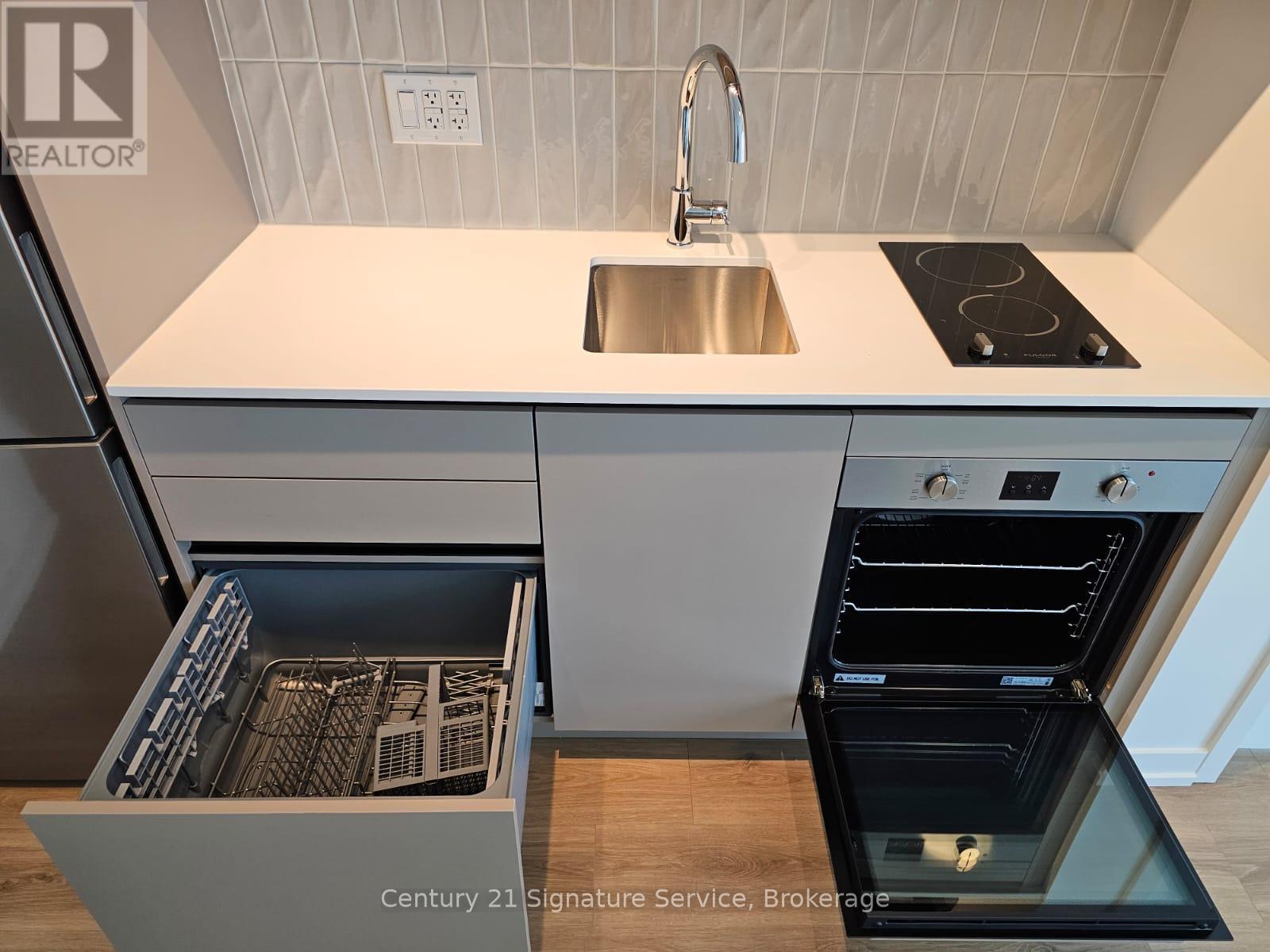 504 - 2485 Eglinton Avenue W, Mississauga, Ontario  L5M 2T1 - Photo 19 - W12575214