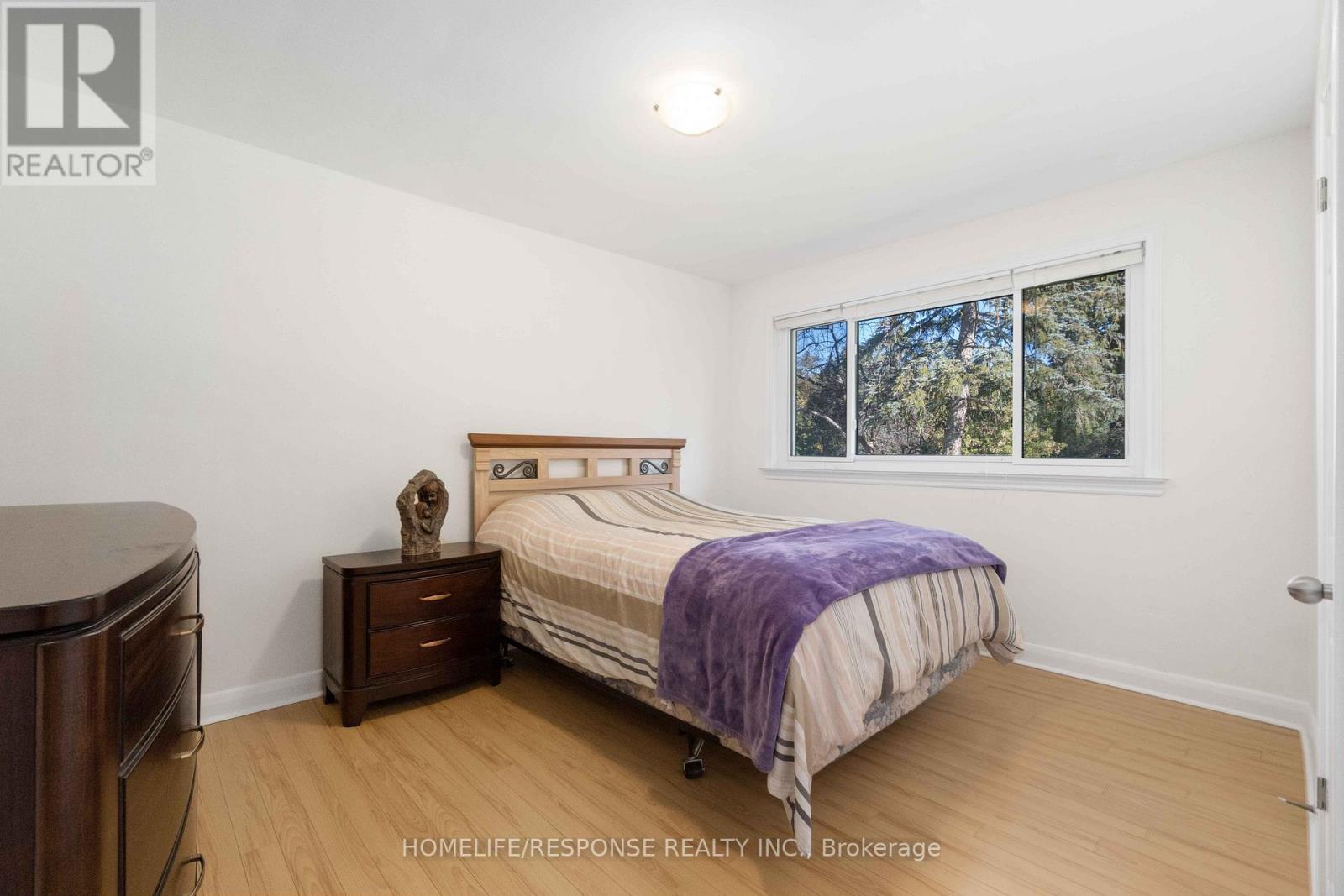 1554 Lochlin Trail, Mississauga, Ontario  L5G 3V7 - Photo 13 - W12575232