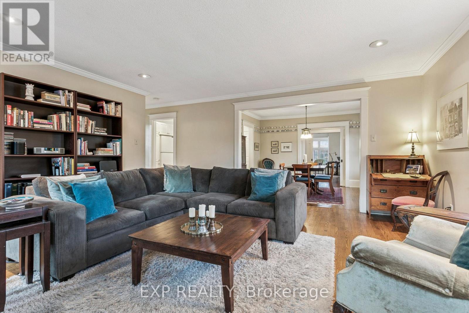 289 Spruce Street, Oakville, Ontario  L6J 2G8 - Photo 17 - W12575242