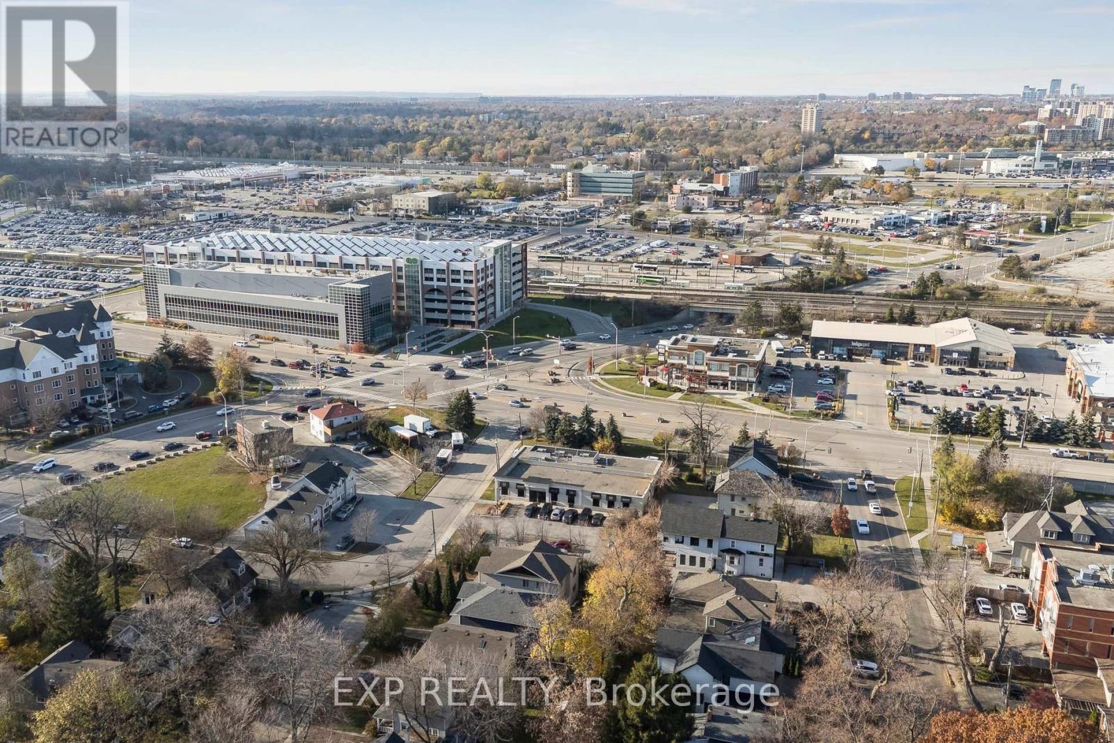 289 Spruce Street, Oakville, Ontario  L6J 2G8 - Photo 45 - W12575242