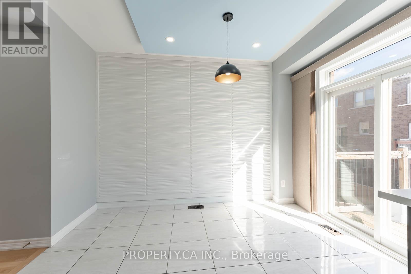 47 Sea Drifter Crescent, Brampton, Ontario  L6P 2S1 - Photo 10 - W12575246