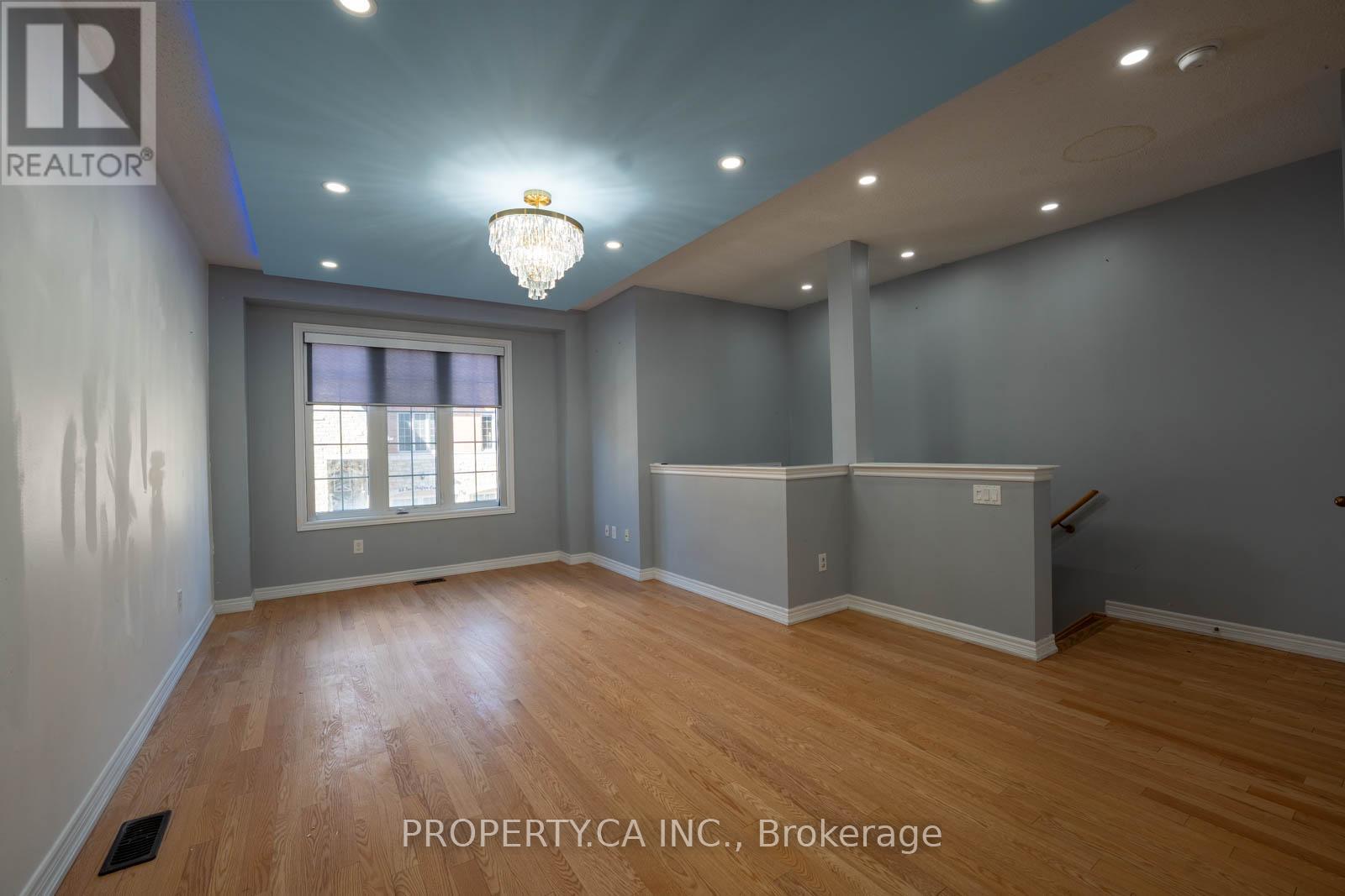 47 Sea Drifter Crescent, Brampton, Ontario  L6P 2S1 - Photo 7 - W12575246