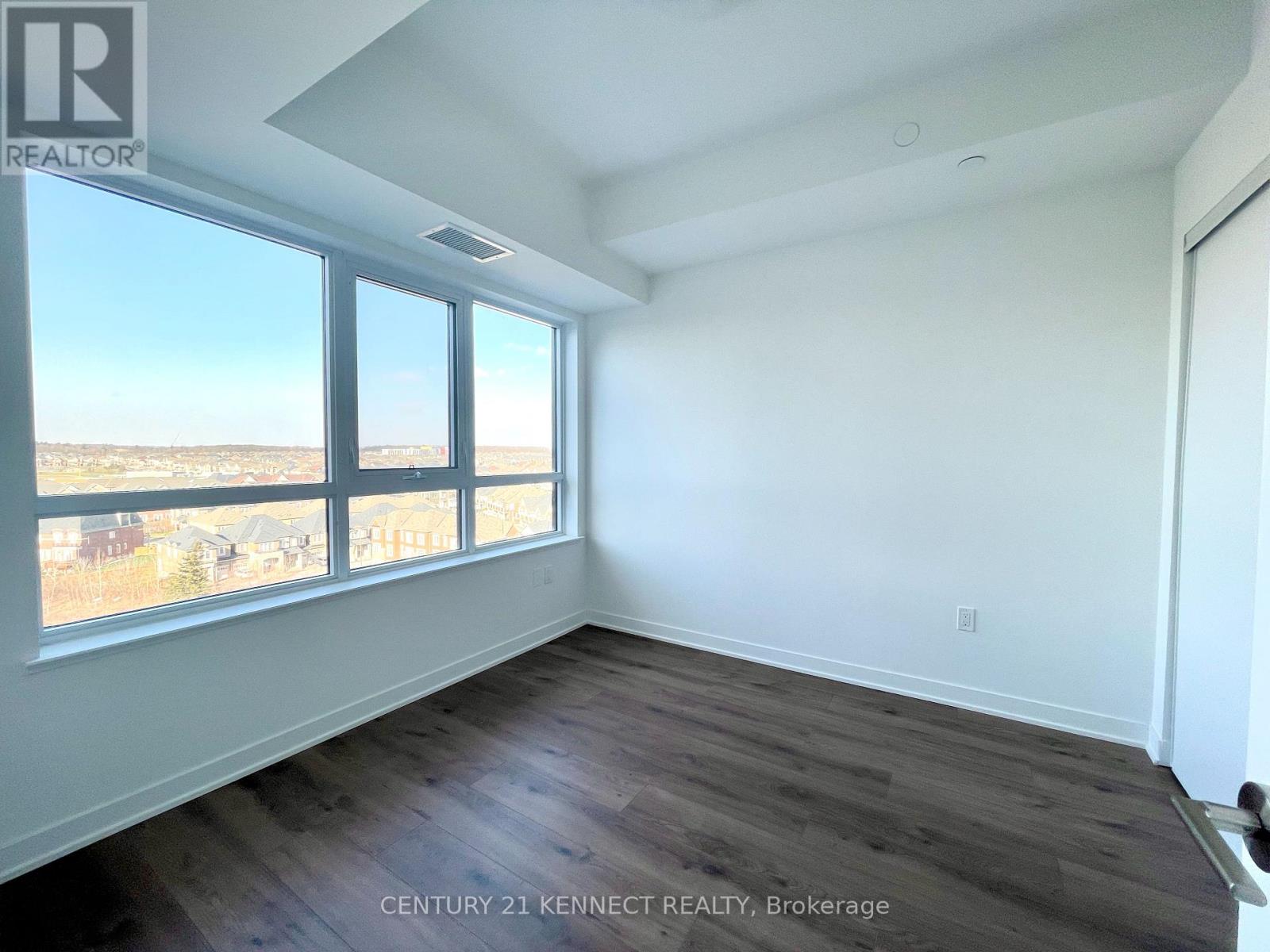 806 - 395 Dundas Street W, Oakville, Ontario  L6M 4M2 - Photo 13 - W12575276