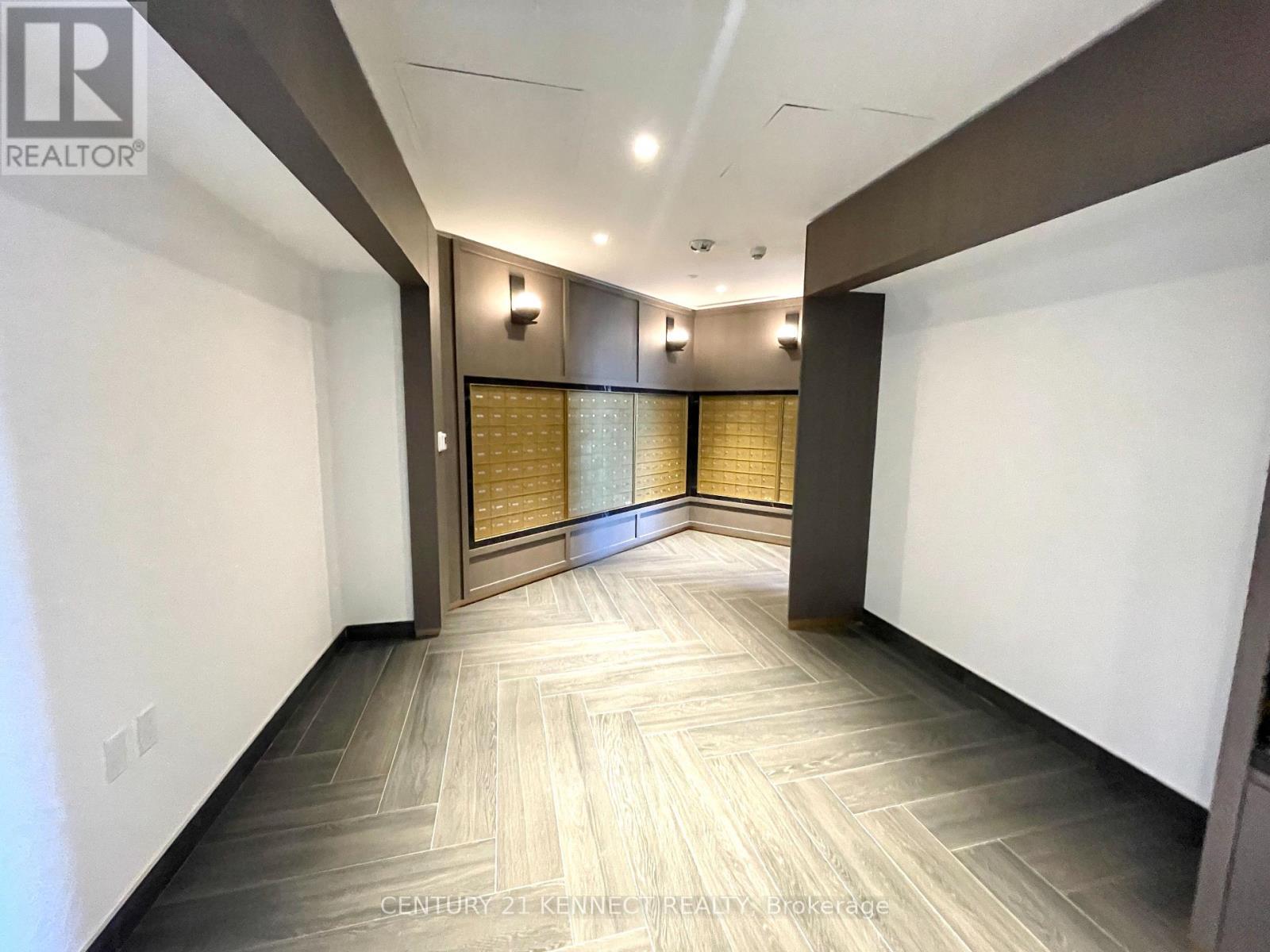 806 - 395 Dundas Street W, Oakville, Ontario  L6M 4M2 - Photo 20 - W12575276