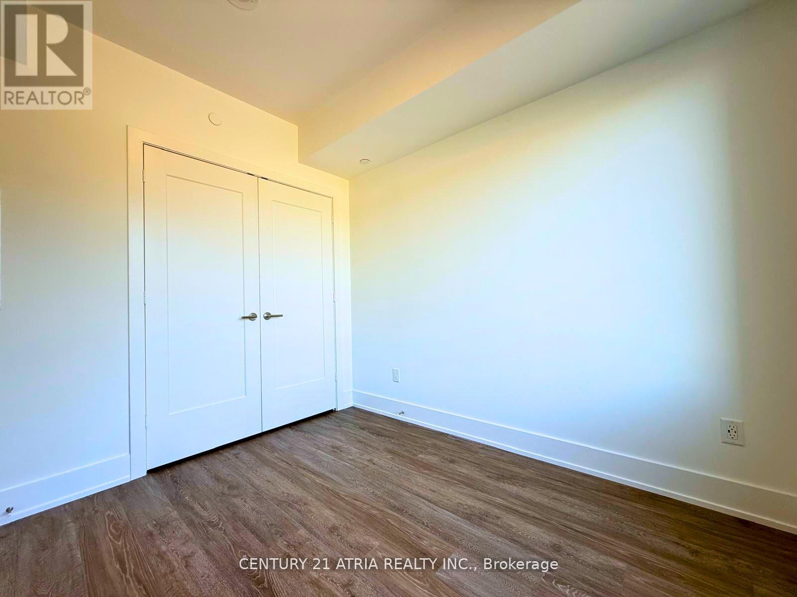 210 - 259 The Kingsway, Toronto, Ontario  M9A 0G2 - Photo 9 - W12575294