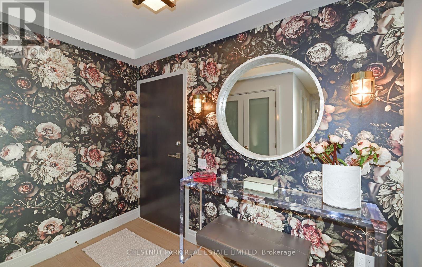 606 - 15 Mcmurrich Street, Toronto, Ontario  M5R 3M6 - Photo 17 - C12574638