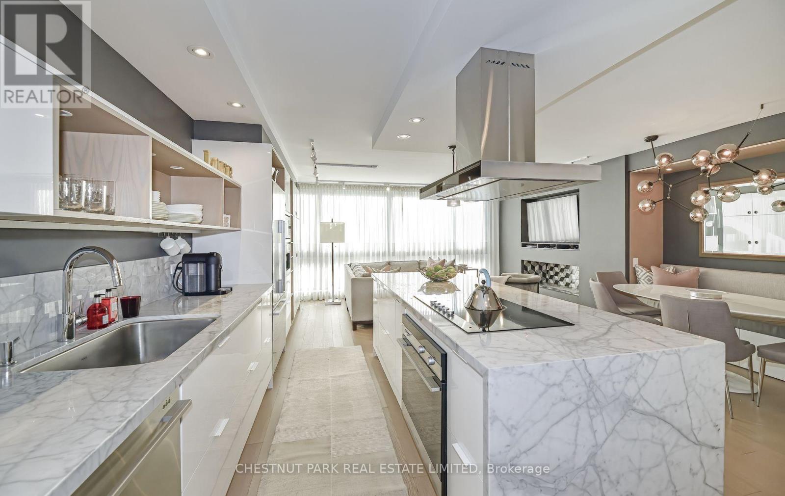 606 - 15 Mcmurrich Street, Toronto, Ontario  M5R 3M6 - Photo 7 - C12574638