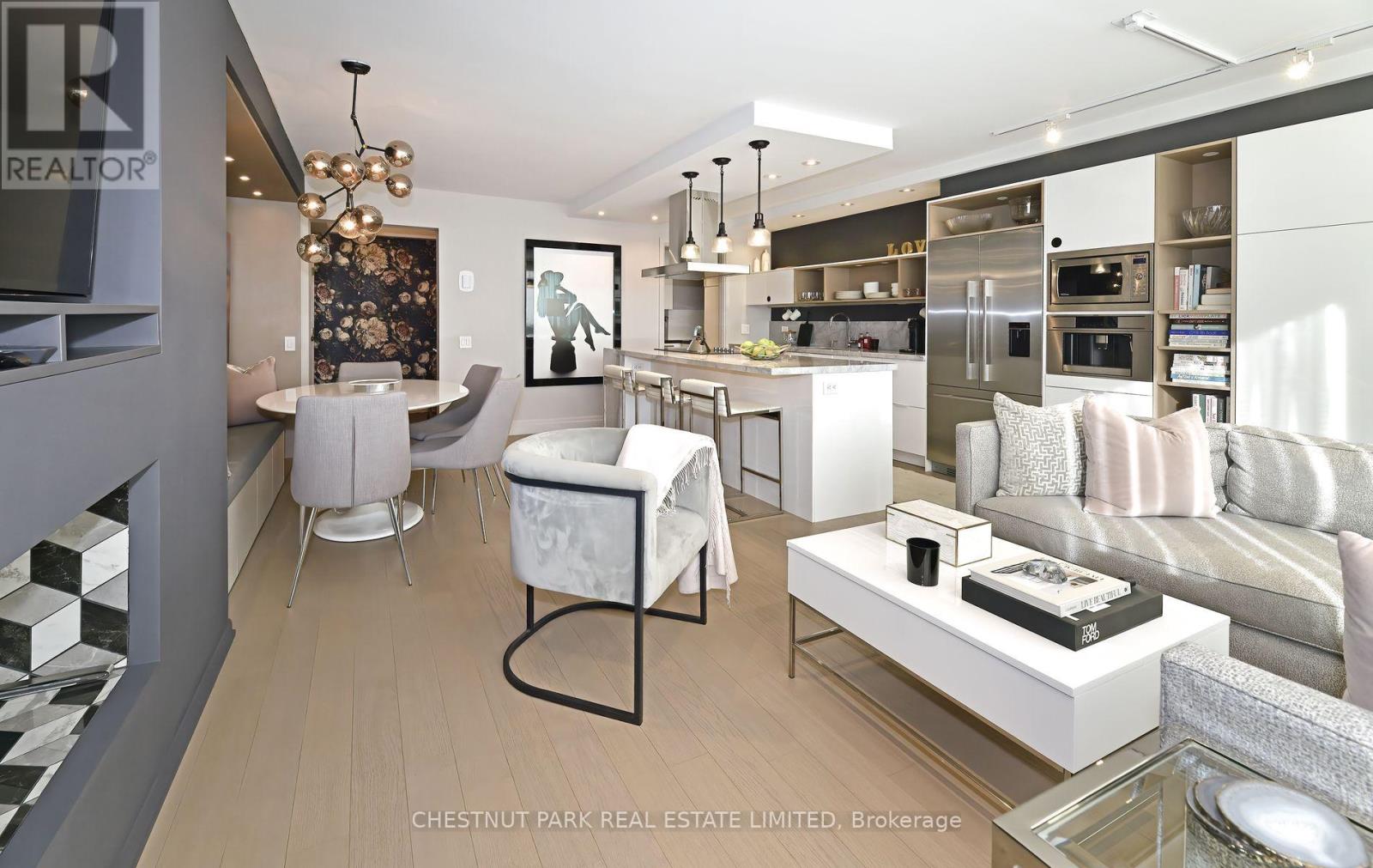 606 - 15 Mcmurrich Street, Toronto, Ontario  M5R 3M6 - Photo 4 - C12574638