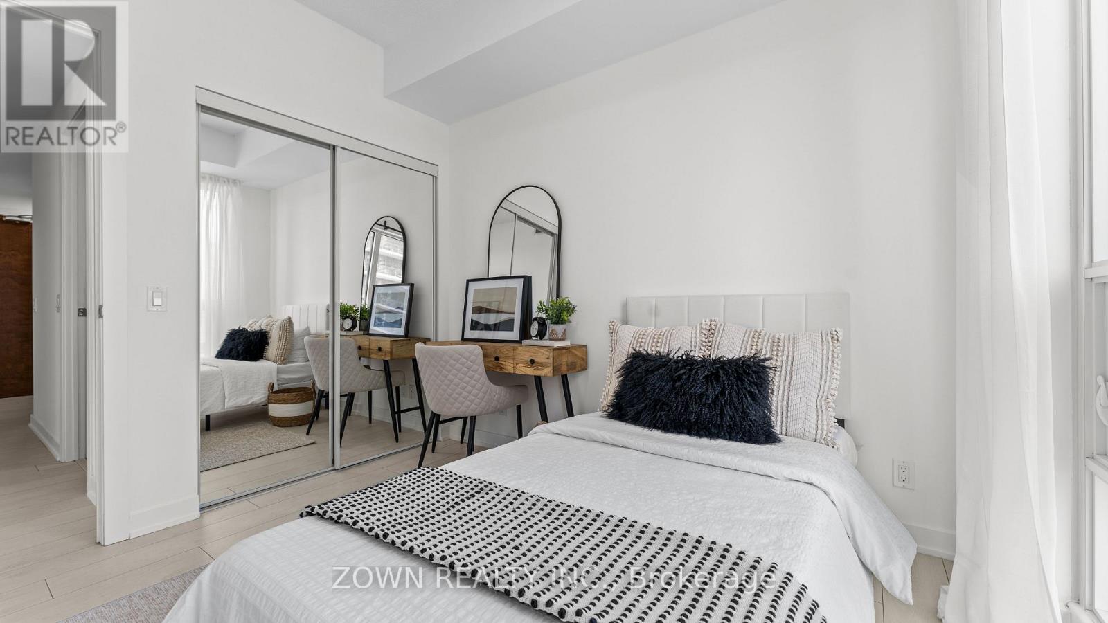 1604 - 2220 Lakeshore Boulevard W, Toronto, Ontario  M8V 0C1 - Photo 10 - W12568342