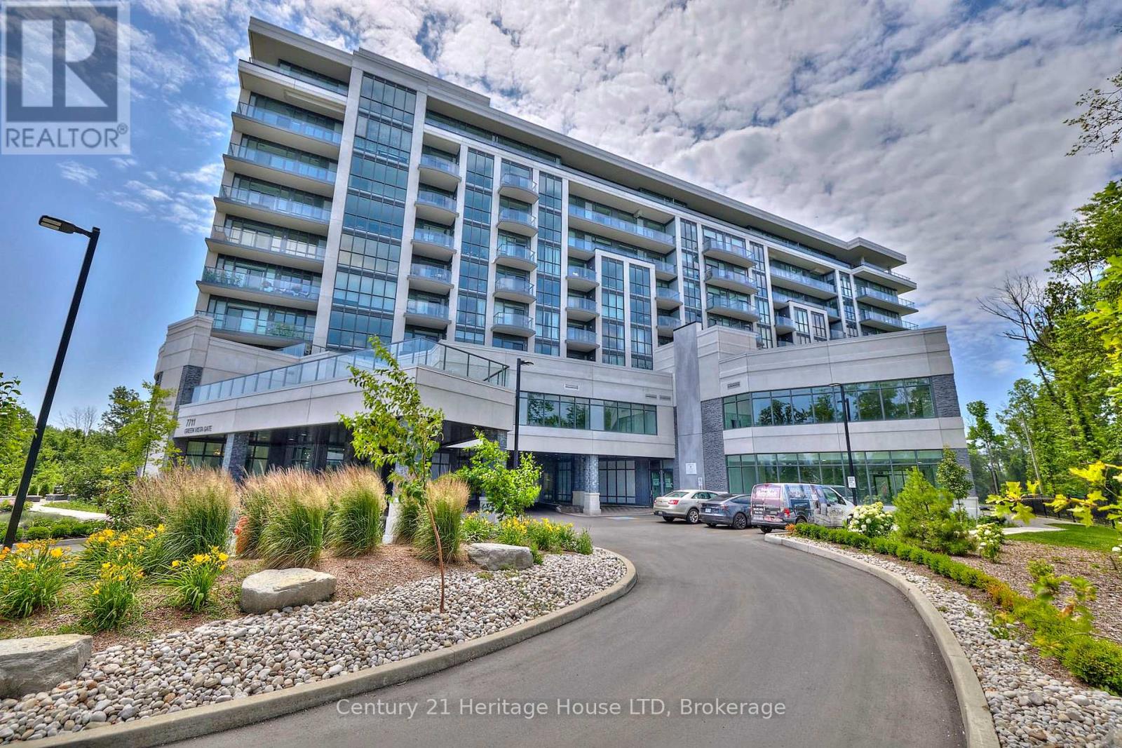 1001 - 7711 Green Vista Gate, Niagara Falls, Ontario  L2H 1R1 - Photo 2 - X12569818