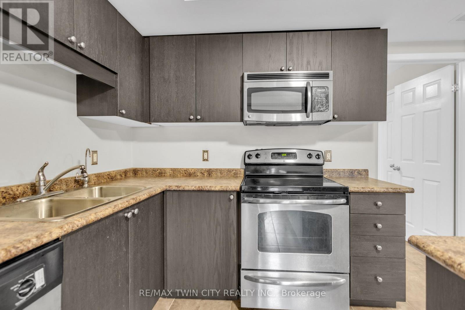 6c - 1460 Highland Road W, Kitchener, Ontario  N2N 0B7 - Photo 7 - X12575096