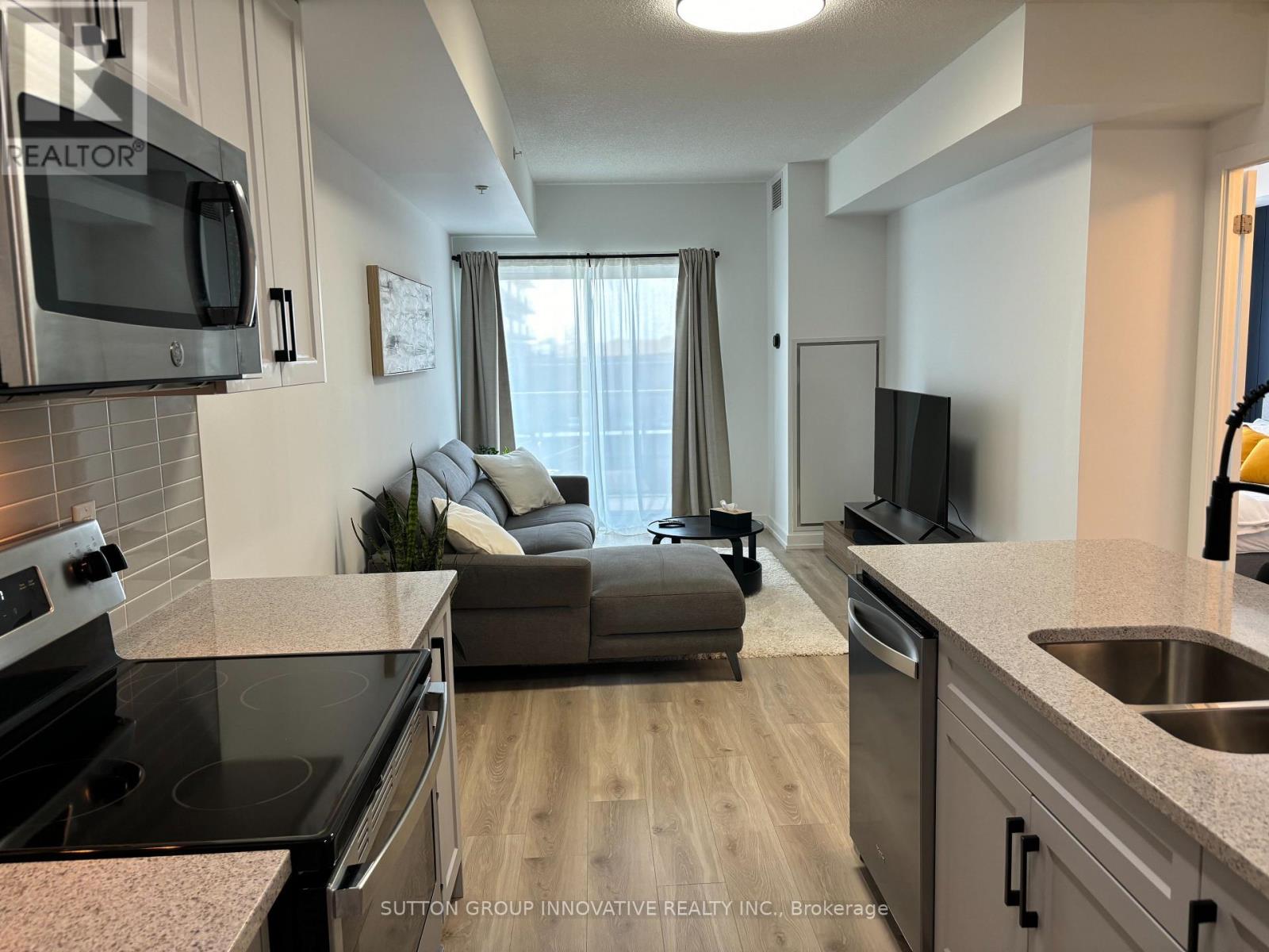 204 - 550 North Service Road, Grimsby, Ontario  L3M 4E8 - Photo 11 - X12575120