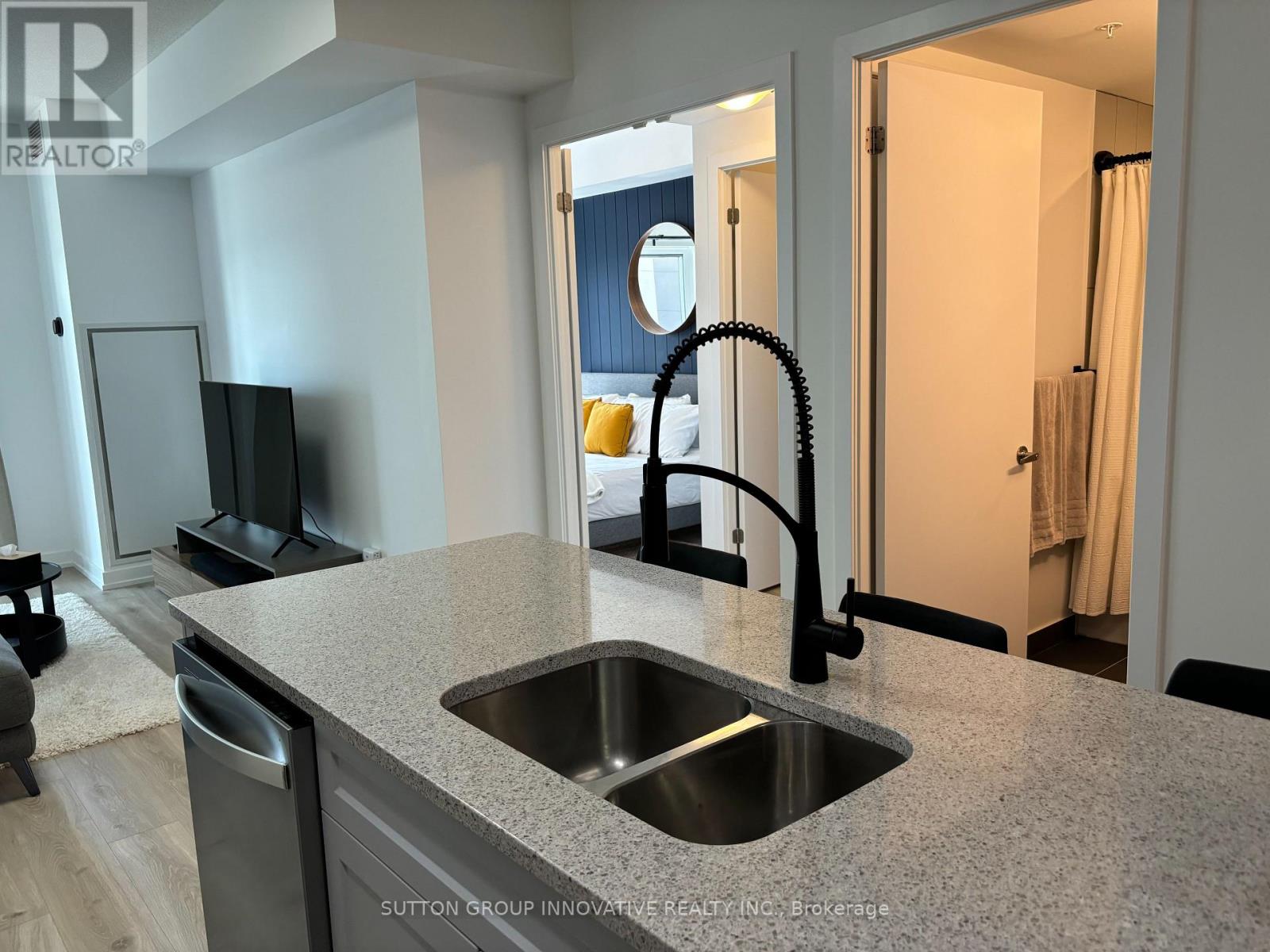 204 - 550 North Service Road, Grimsby, Ontario  L3M 4E8 - Photo 29 - X12575120