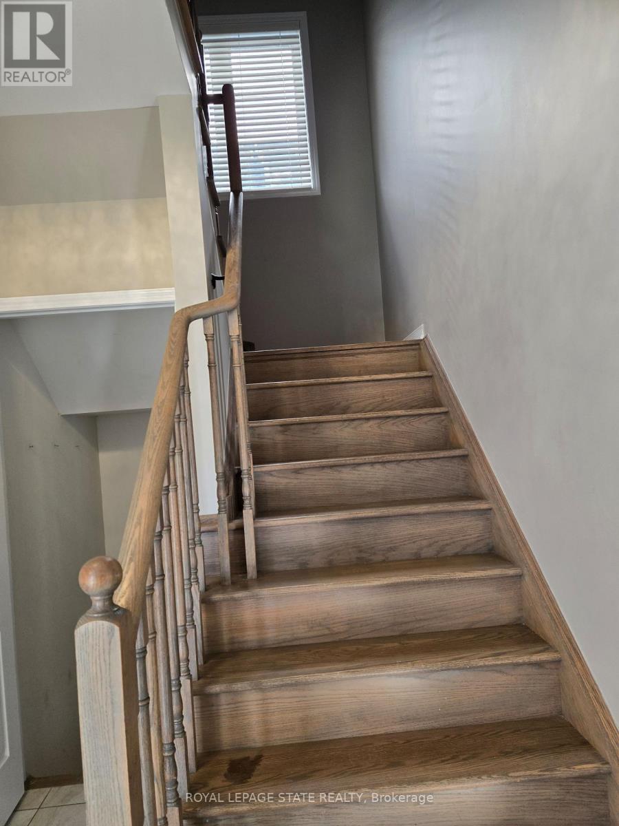 31 Cactus Crescent, Hamilton, Ontario L8J 0M4 - Photo 11 - X12575138