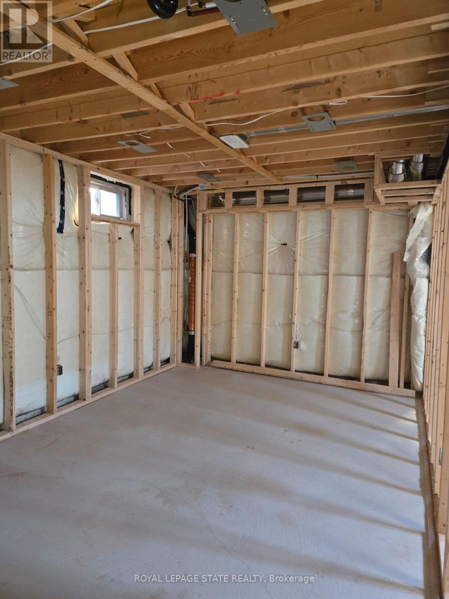 31 Cactus Crescent, Hamilton, Ontario L8J 0M4 - Photo 23 - X12575138