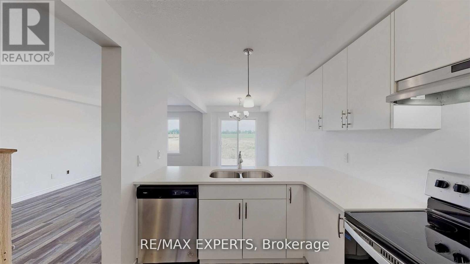 374 Bradshaw Drive, Stratford, Ontario  N5A 0C8 - Photo 6 - X12575154