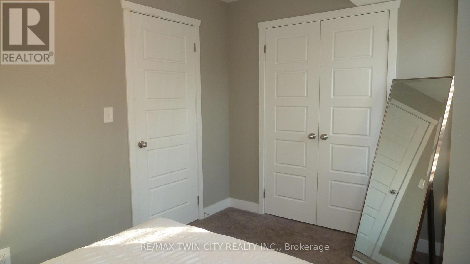 B4 - 361 Lancaster Street W, Kitchener, Ontario  N2H 4V4 - Photo 17 - X12575168