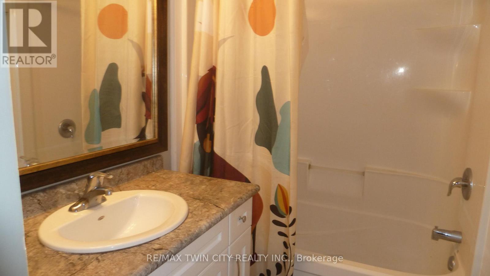 B4 - 361 Lancaster Street W, Kitchener, Ontario  N2H 4V4 - Photo 20 - X12575168