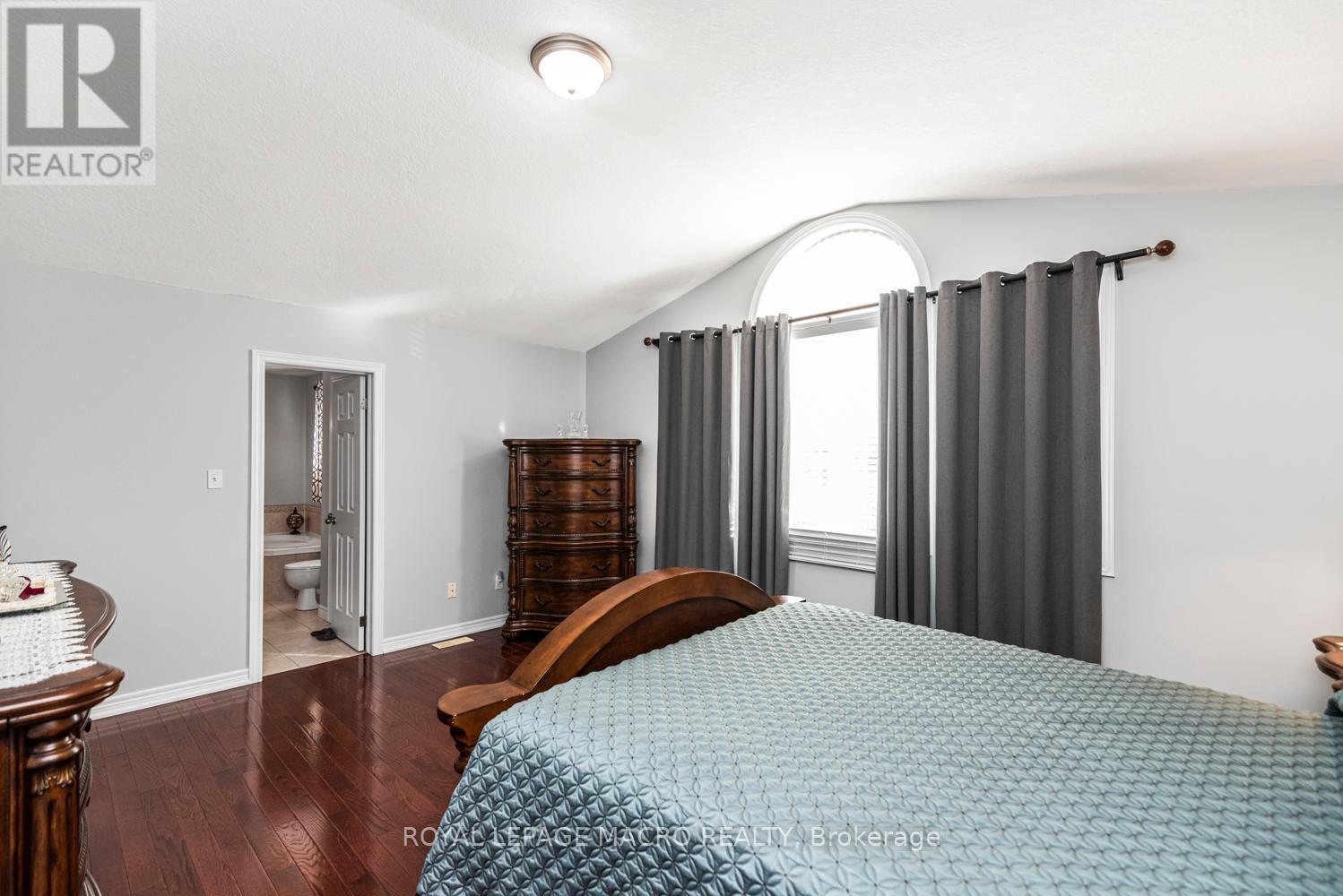 102 Erika Crescent, Hamilton, Ontario  L8W 0A2 - Photo 16 - X12575198