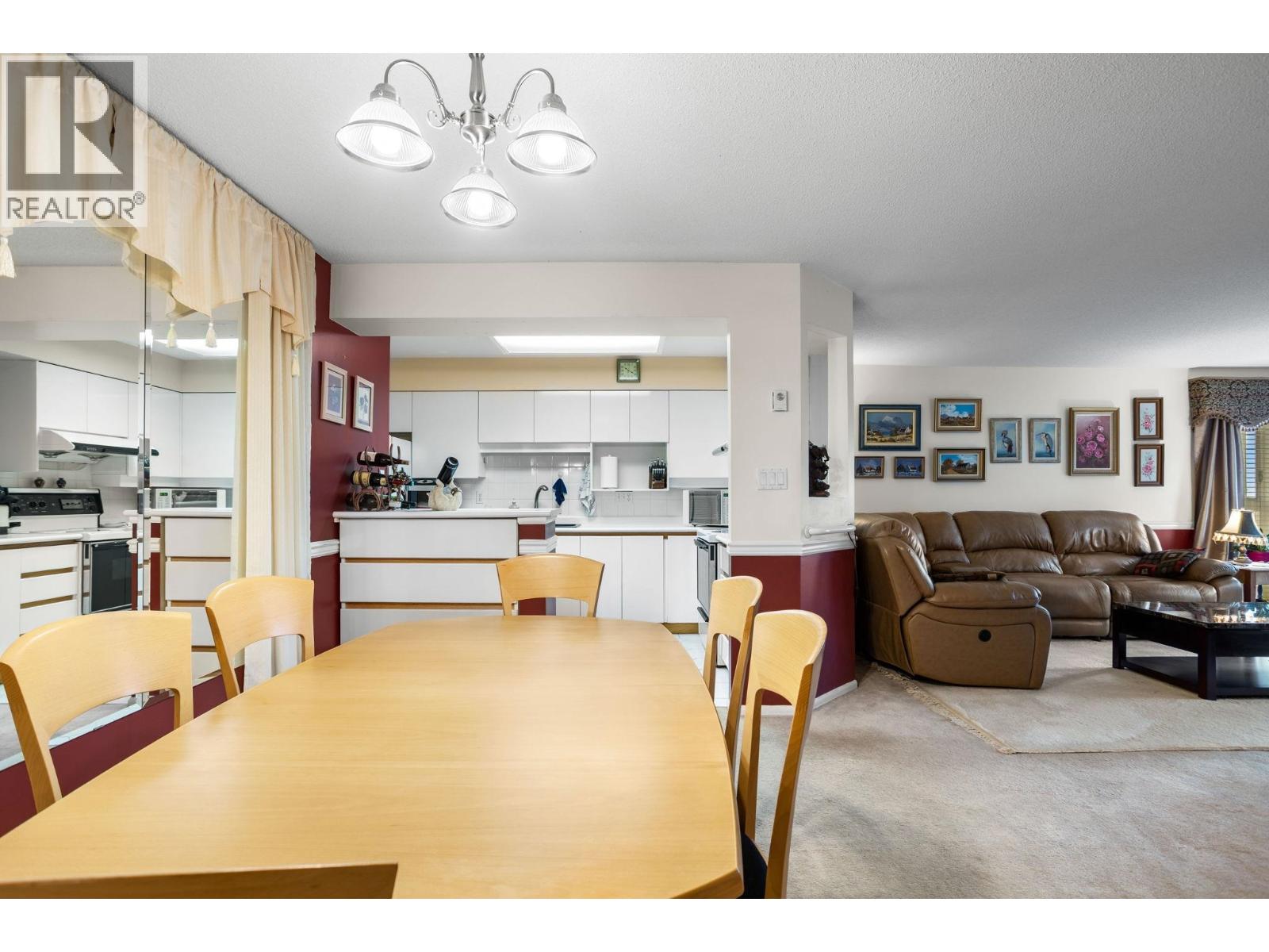 301 106 W Kings Road, North Vancouver, British Columbia  V7N 2L8 - Photo 12 - R3069918