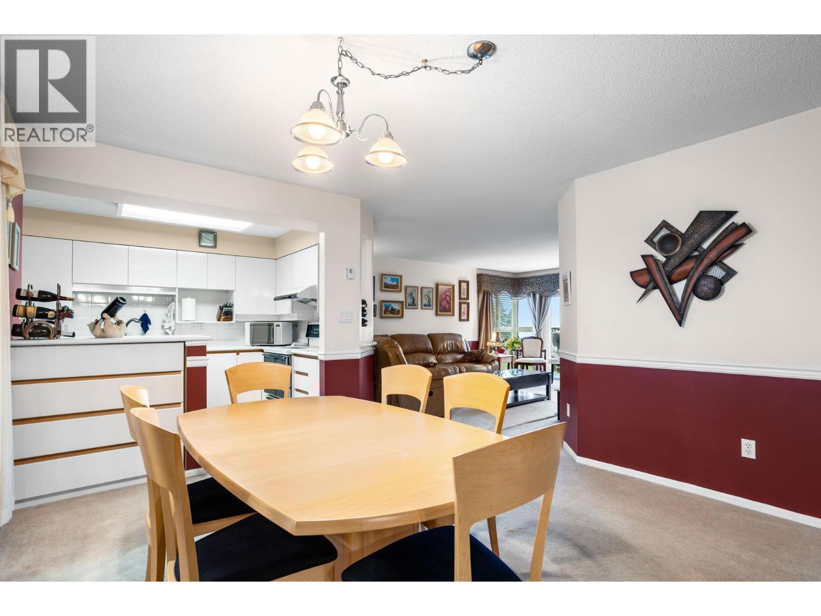 301 106 W Kings Road, North Vancouver, British Columbia  V7N 2L8 - Photo 14 - R3069918