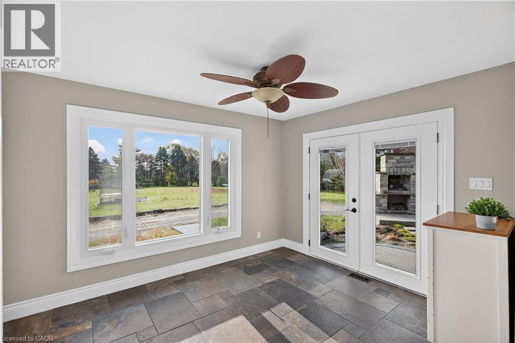 1724 Snake Road, Burlington, Ontario  L7P 4Z3 - Photo 12 - 40790035