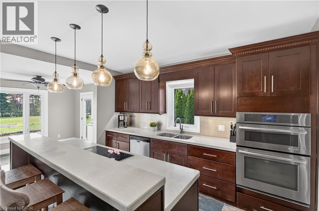 1724 Snake Road, Burlington, Ontario  L7P 4Z3 - Photo 17 - 40790035