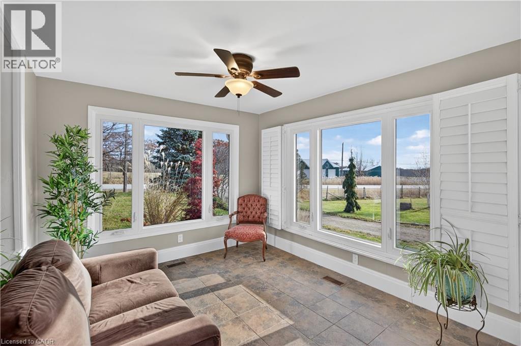 1724 Snake Road, Burlington, Ontario  L7P 4Z3 - Photo 5 - 40790035