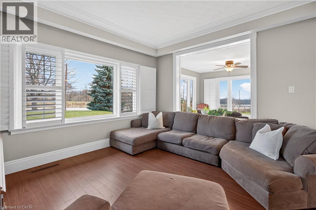 1724 Snake Road, Burlington, Ontario  L7P 4Z3 - Photo 6 - 40790035