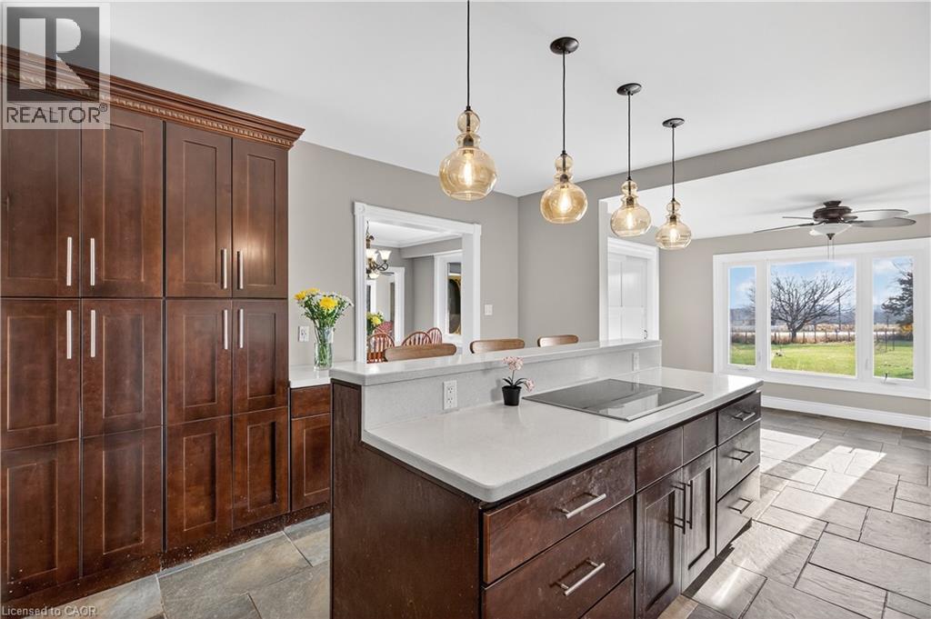 1724 Snake Road, Burlington, Ontario  L7P 4Z3 - Photo 16 - 40790035