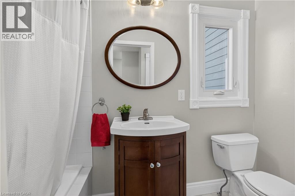 1724 Snake Road, Burlington, Ontario  L7P 4Z3 - Photo 24 - 40790035