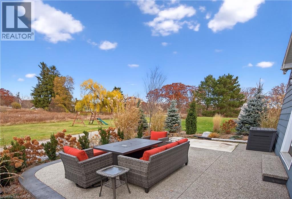 1724 Snake Road, Burlington, Ontario  L7P 4Z3 - Photo 33 - 40790035