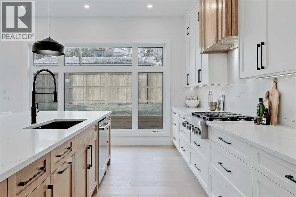 4840 22 Avenue Nw, Calgary, Alberta  T3B 0Y5 - Photo 9 - A2269585